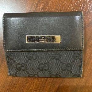 Vintage Gucci wallet black monogram, good used condition see pictures